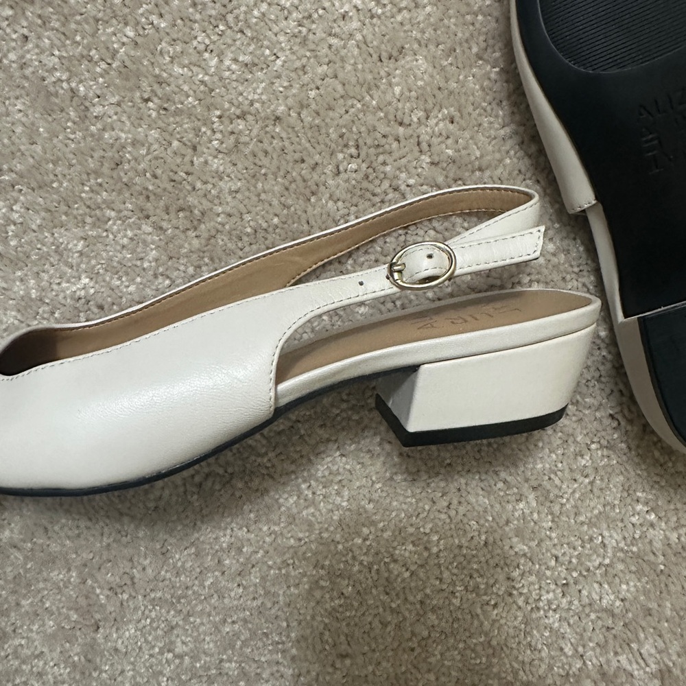 Naturalizer Two-Tone Black and White Pointed Toe Slingback Flats - Picture 4 of 4